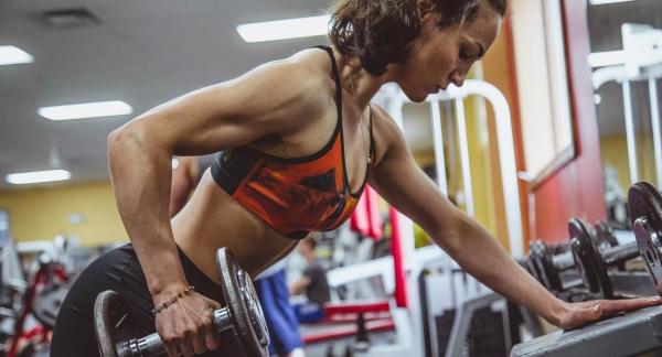 Как накачать руки: советы и упражнения (видео) Как накачать руки: советы и упражнения (видео)