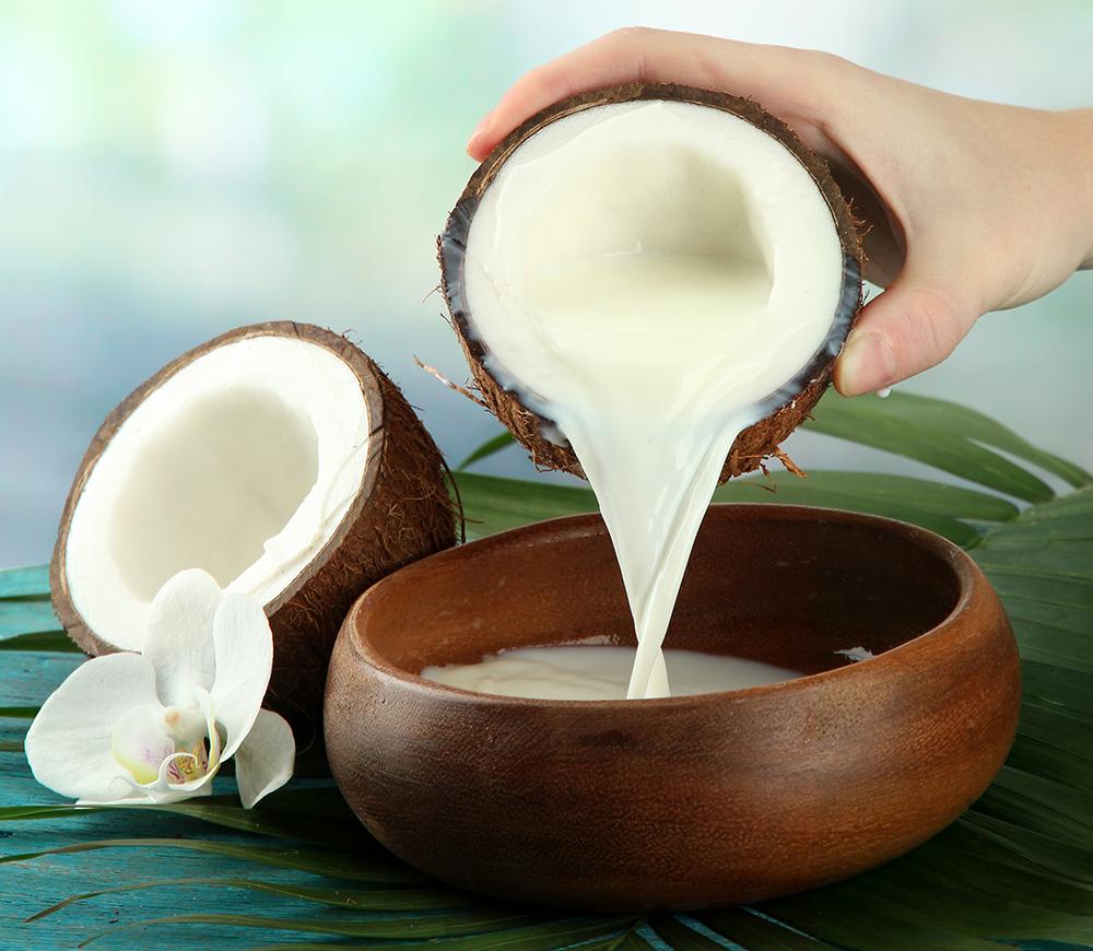 Как использовать кокосовое масло для губ