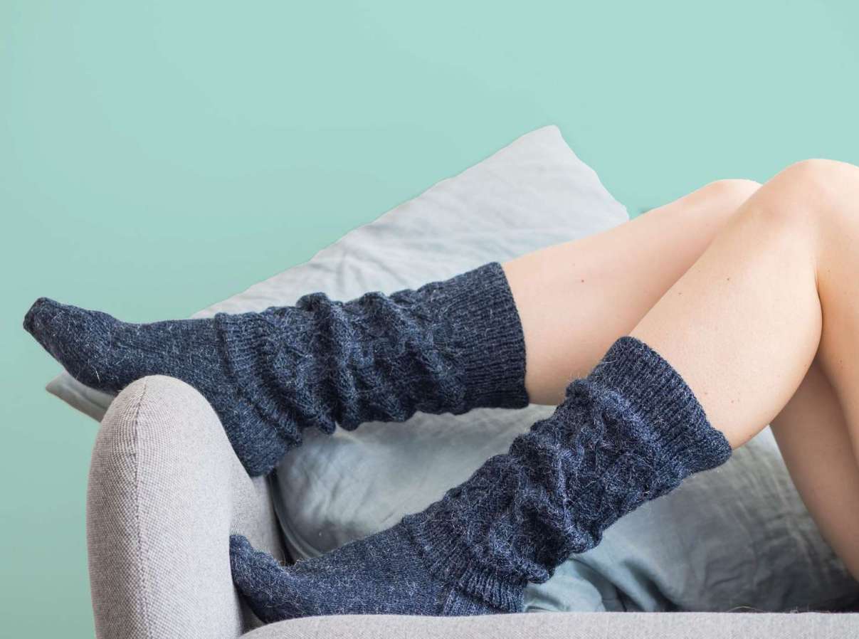 Как ухаживать за ногами в холодное время года: советы подолога