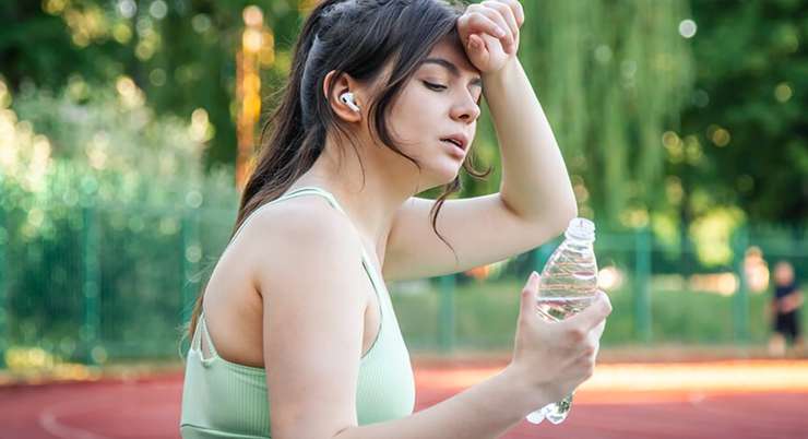 Пошла жара: как спастись от отеков и охладить лицо и тело